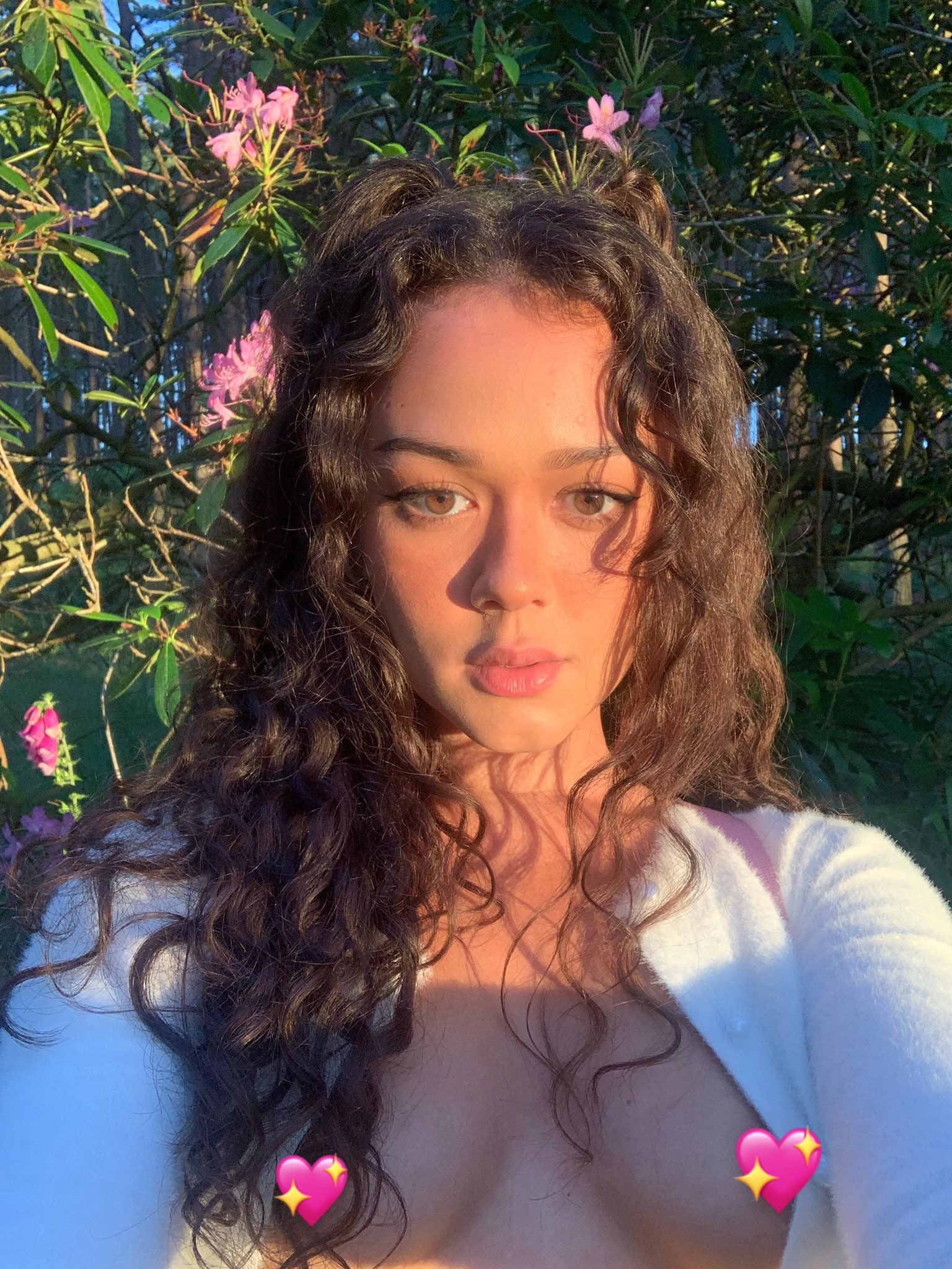 TW Pornstars - 1 pic. 𝕡𝕚𝕩𝕖𝕚 🧚🏼‍♀️ $5 OF . Twitter. The Face The Ass🍑. 9:43 PM - 8 Jul 2020