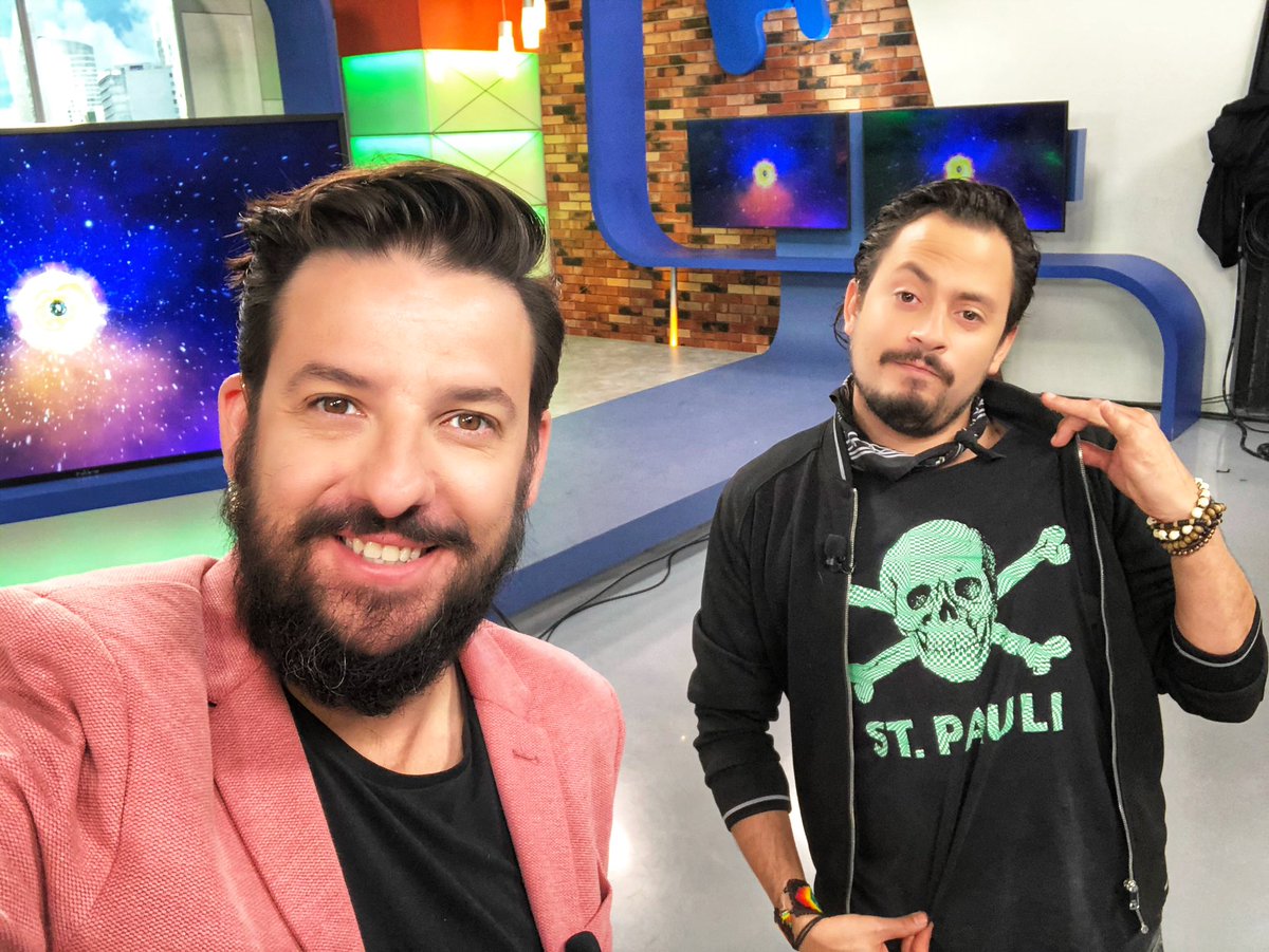 inakialvarez's tweet photo. #PreguntaMeta #ElHeraldoTV | #META: Si pudieras convocar a un extranjero a la Selección, ¿quién sería? @inakialvarez @ElRojoAbreu https://t.co/fG3VUcM5oy