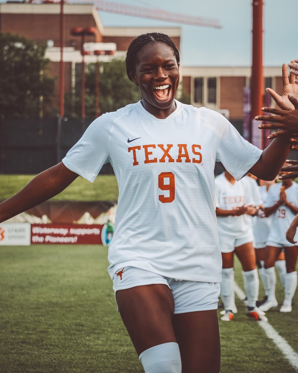 HAPPY BIRTHDAY to our sophomore forward <a href="/teniakindoju/">Teni</a>! Hope you’ve had a great one Teni! #RAMPED