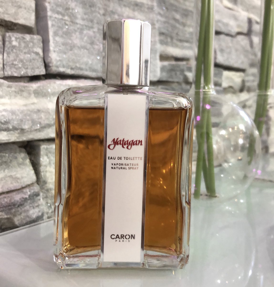 عطور نيش نادرة على تويتر عطر ياتيجان من كارون تحفة من الجمال العطري وزجاجة كريستال فاخرة تحافظ على العطر في أبهى صوره الباتشولي والنعناع والصنوبر واللافندر والأفسنتين والبخور عطر كارون لا يعجبك