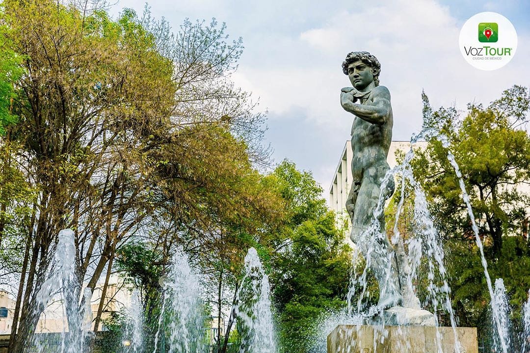 VozTourCDMX's tweet photo. La #PlazaRíoDeJaneiro en la Colonia @LaRomaDF tiene una de las dos únicas réplicas en el mundo de la famosa obra #ElDavid de #MiguelÁngel.
...
#VozTourCDMX #VozTour #VisitMexico #ViveMexico #TurismoCDMX #Turismo #COVID19 #ConoceCDMX #yomequedoencasa #cuarentena #quarantine #CDMX https://t.co/3KM8D5OJeH