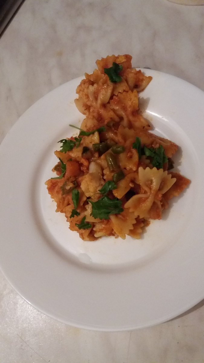 LamiyaS9's tweet photo. Her encounter about pasta di farffalle #butterflypasta https://t.co/WIYpNRsZSJ