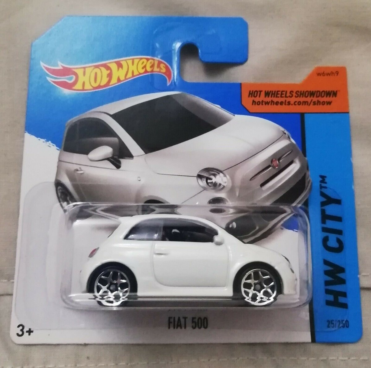ToysCollectable's tweet photo. Excited to share the latest addition to my #etsy shop: Hot Wheels Fiat 500 White Hw City Short Card Very Rare Miniature Collectable Model https://t.co/z9J80492YP #white #birthday #hotwheels #fiat500 #shortcard #collectable #hwcity #diecast #fathersdaygift https://t.co/uivYNw99m8
