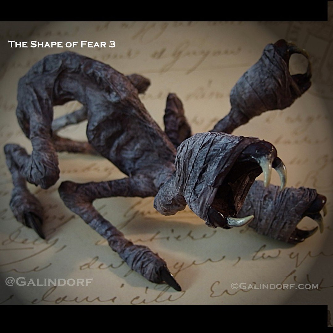 Galindorf's tweet photo. Sculpture Tryptich, "The Shape of Fear"
Piece 3
Private Collection
Mixed Media, mostly paper, string, glue, ink. 
Approx. 6-8" each.

📸 https://t.co/3phJDkdpKx via https://t.co/CpqdL5DL2B https://t.co/jChUF5jyDc
