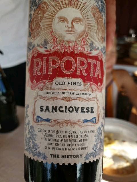 MoreThanBubbles's tweet photo. Plum and black berries on the nose. Great acidity and l…. Wine from Riporta via Vivino: https://t.co/6D2JofVUsu https://t.co/M4U0Y8Mmhm