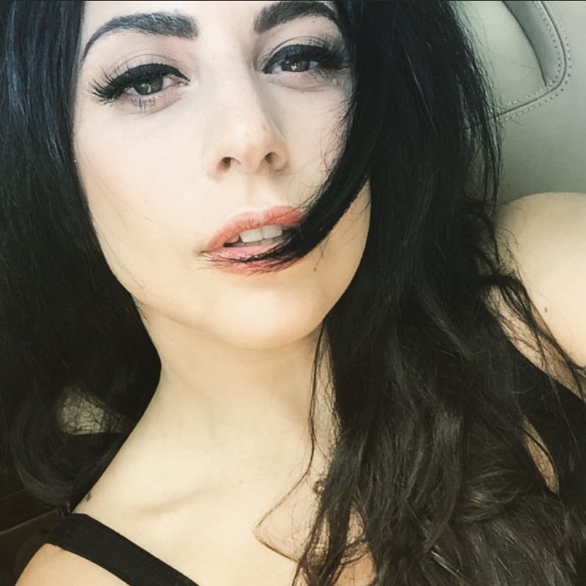 gaga by gaga: a selfie thread