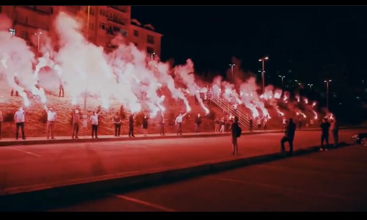 T25_Kolemenoglu's tweet photo. 🏆🏆 #ŞampiyonBandırma https://t.co/ijv1m7KPad