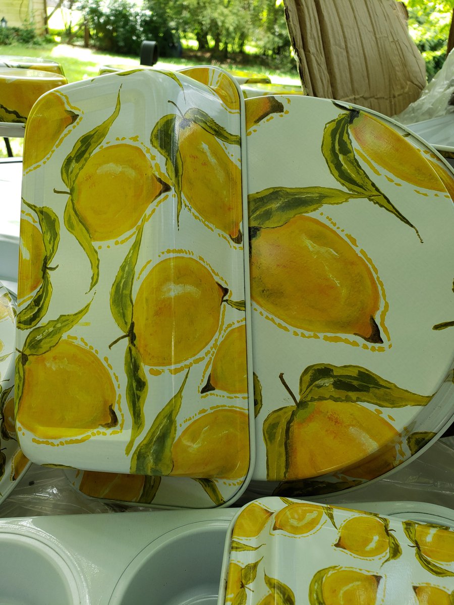 My new innovative Artware Bakeware is part of my "Fresh Lemons" collection...so excited about the new venues coming soon! Dream It. Create It. Live It. #Mellmee #southerncook #bakingjoy #Artwarebakeware #kitchen