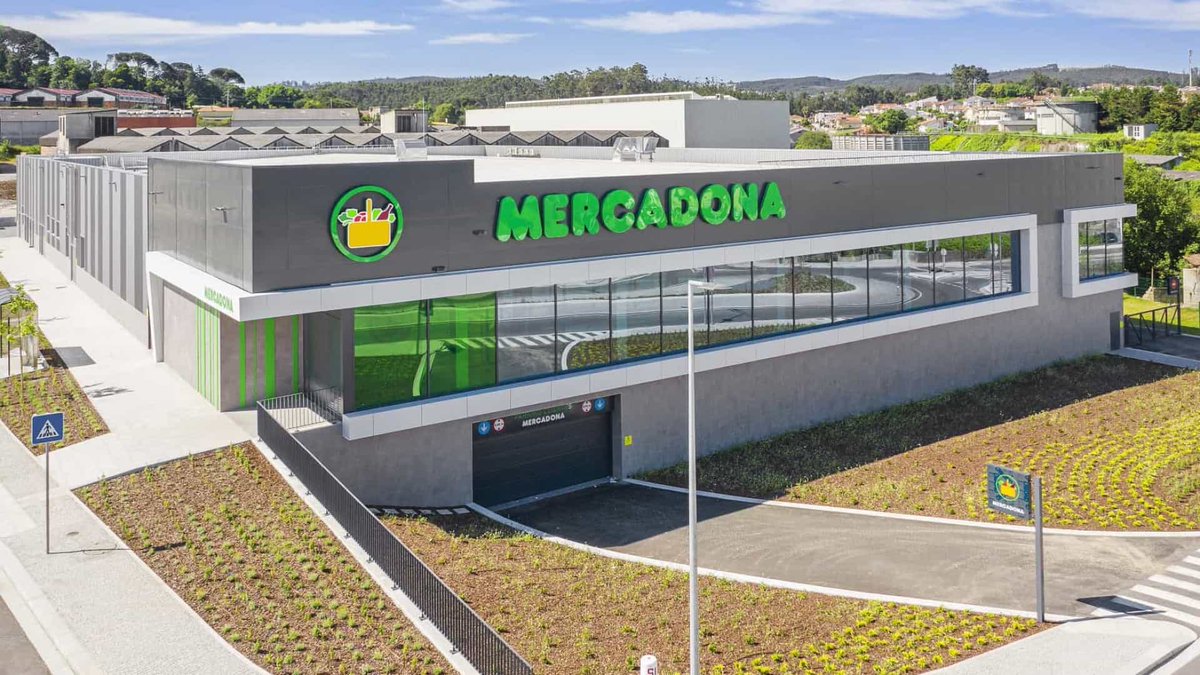 WeBookPorto's tweet photo. Mercadona vai abrir nova loja no Distrito do Porto. #mercadona https://t.co/wLJ6c3NwjB https://t.co/M5yPdrK2h8