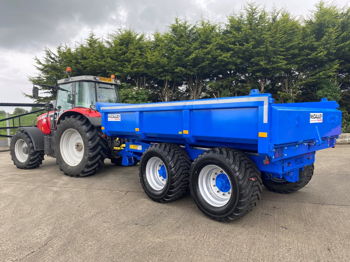 MACTrailers's tweet photo. Best of luck to James Currie on their New 12T GP Dumper🚜🚜

Thanks again for the business! 

Dumpers are flying out this week!
Order yours now to avoid disappointment🚚

🔺PM our page
🔺Call us on +442879659191
🔺Visit https://t.co/wQdG6IPu8E https://t.co/YvdsbXWT7I
