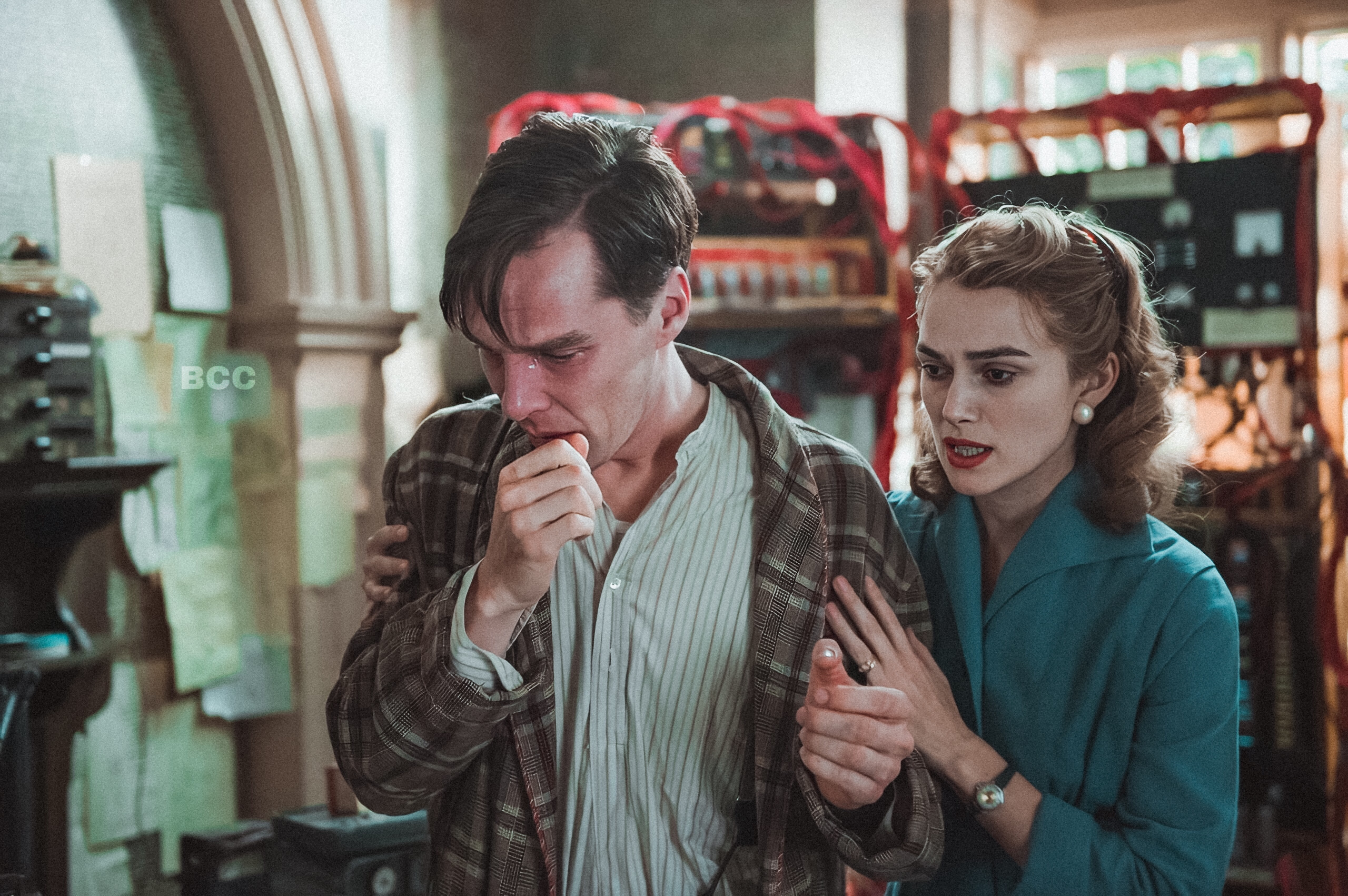 алан тьюринг камбербэтч. алан тьюринг бенедикт. игра в имитацию отзывы. бенедикт камбербэтч энигма. игра в имитацию алан тьюринг.