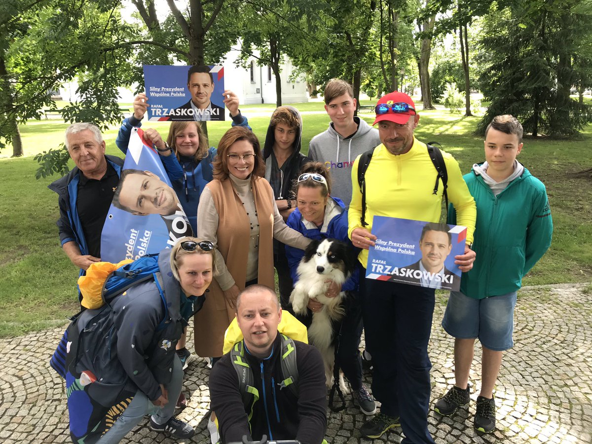 jowita_chudzik's tweet photo. Od Krasnogrudy do Suwałk. Dziś razem z @M_K_Blonska przejechaliśmy przez pogranicze polsko-litewskie, najpiękniejszą część woj.podlaskiego. Wszędzie świetne przyjęcie Pani Marszałek i wielka mobilizacja do głosowania na @trzaskowski_ 12 lipca!✌️#Trzaskowski2020 #TydzieńDlaRafała https://t.co/zSz67OC5Qe