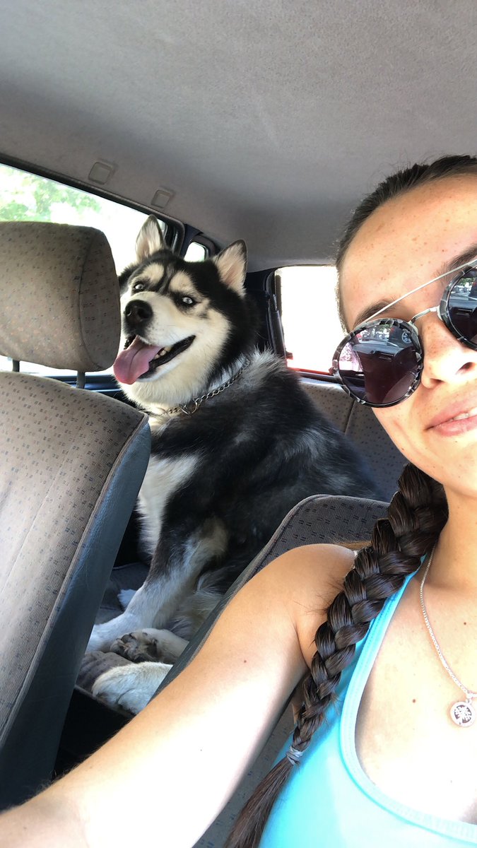 neus_alarcon's tweet photo. Hui fa 4 mesos que klaus mos va disar😢😢♥️♥️♥️♥️ https://t.co/1qkWyN4lQt