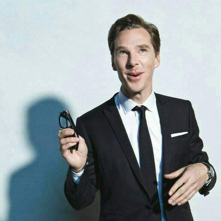 ChileBenedict's tweet photo. Benedict cumberbatch una caballero ❤ #benedictcumberbath @madelein_khan https://t.co/vENmXl5SpG