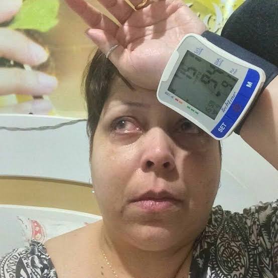 rememberchamel's tweet photo. eu tô assim até agora vendo o chay falando de rbr e da mel https://t.co/Il1Cuu5IYv