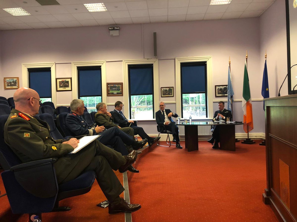 mark_mellett's tweet photo. 45yrs ago as a Cpl @dfreserve 5th Mot Sqd, I ambushed the 1st Arm Sqd near Westport! Proud with @goc_dftc, to meet the great troopers of today providing an Honour Guard for Minister Simon Coveney at #UNTSI where he engaged with the Gen Staff & Sec Gen on his future plans & policy https://t.co/KLWZ2A8UWB