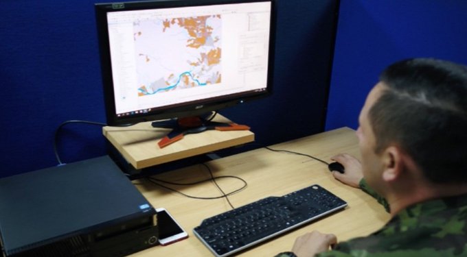 httpspbstwimgcommediaEcbNf79XsAA0QBRformatjpgnamesmall