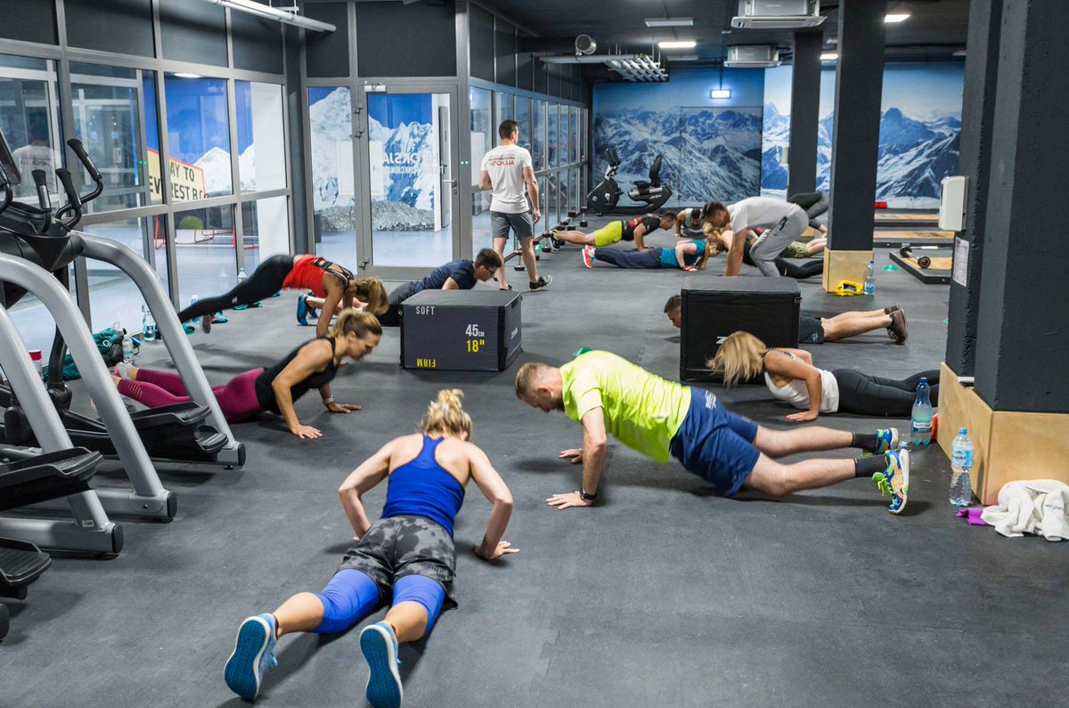 Hypoxico's tweet photo. This premier facility is now home to the world's largest altitude training chamber. #altitdue #altitudechamber #trainabovetherest #hypoxico  https://t.co/E68qCAzQb6 https://t.co/Y9wjRc9vic