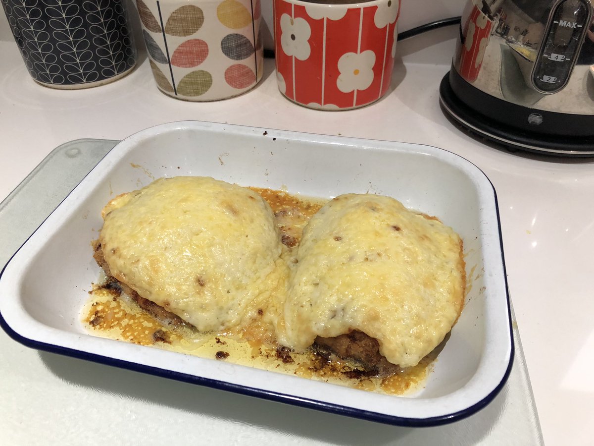 mrlamb11's tweet photo. 2-0 in more ways than one today. ⚽️⚽️⭐️⭐️🚀🚀#parmos #utb https://t.co/NVM5dZrflW
