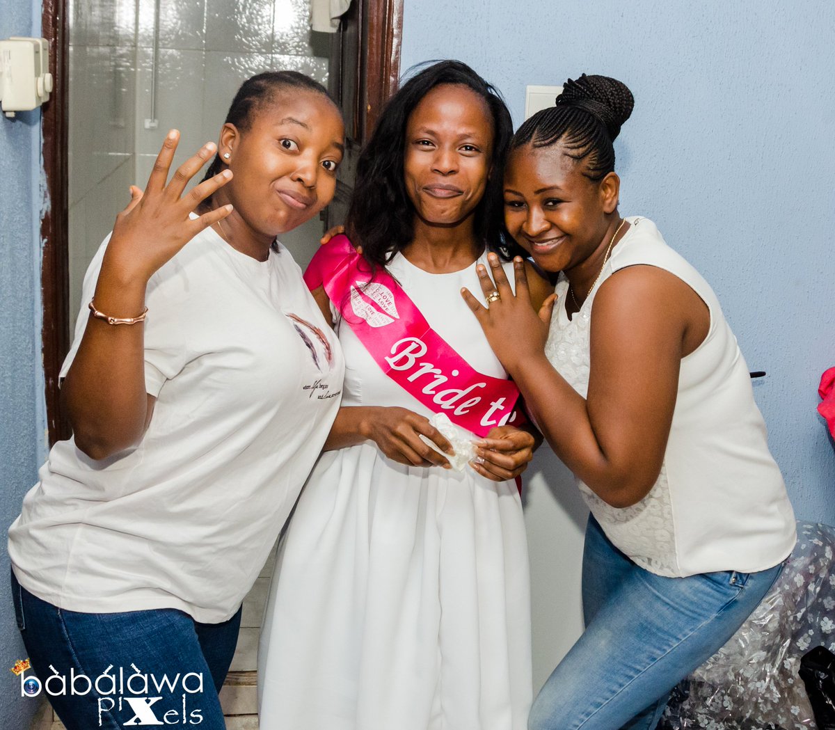 dfabdaddy's tweet photo. "Please don't mind my happy tears. It's born out of excitement and a heart of gratitude"
πΈ @babalawapixels π―
#babalawapixels #photography #photographer #bridalshower https://t.co/nhxdHAaZW2