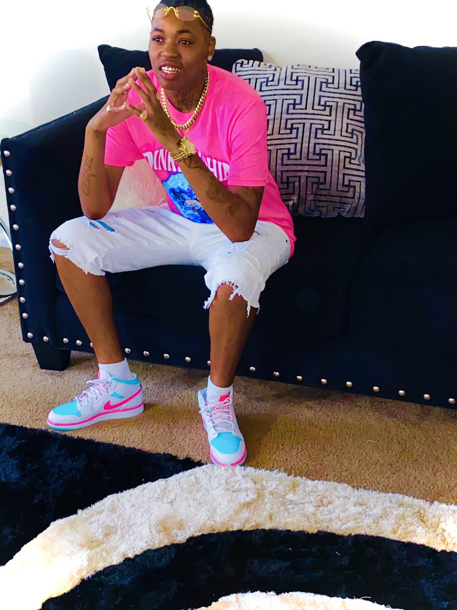 DeDe_Collier25's tweet photo. Keep Yo Money Baby.. I Got My Own 😘
#StudGoat🐐#Taurus♉️ #FloridaStud🛩#Atl https://t.co/jCGx4bCF2t