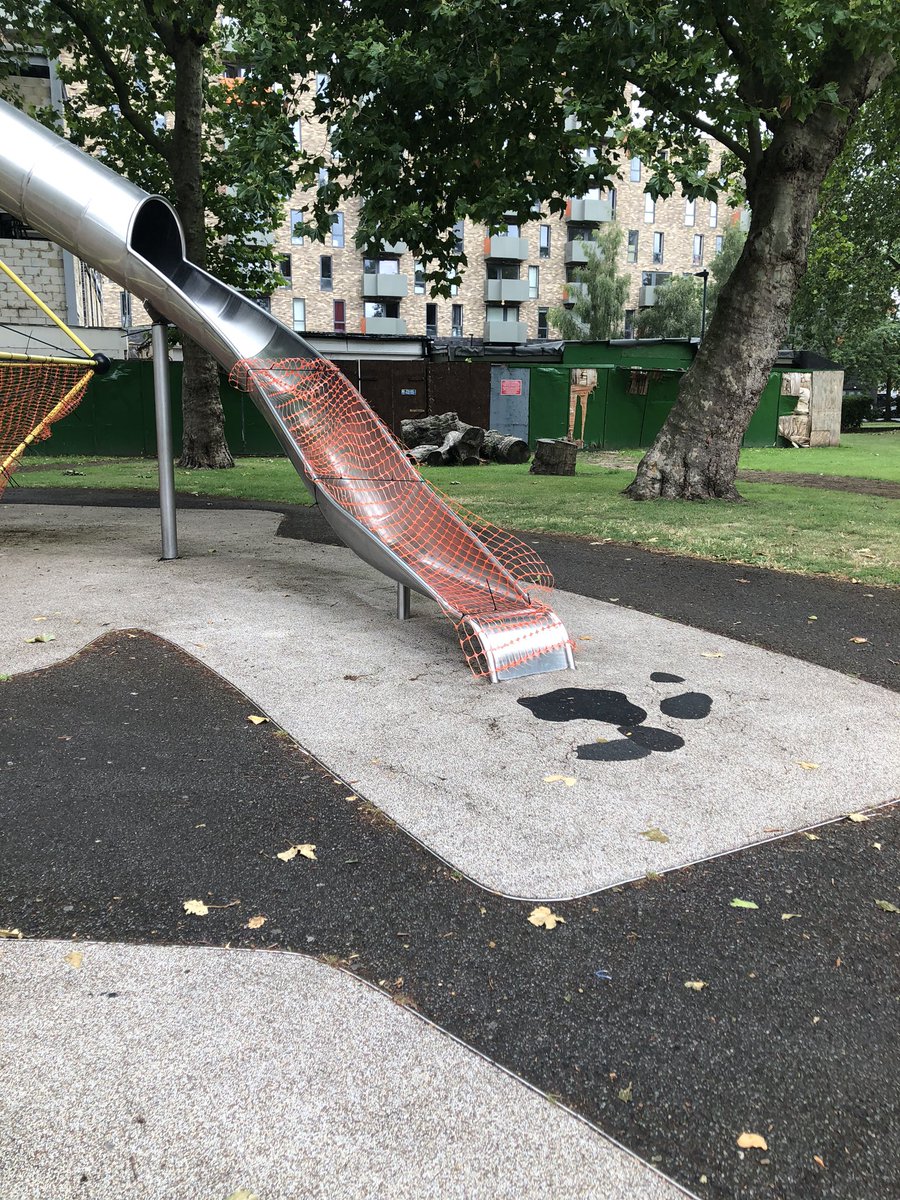cavemcmullan's tweet photo. So sad that @TowerHamletsNow are not making the removal of the netting a priority. Itโs ok for everywhere else to be open why do we have to wait until August?? @rushanaraali #childrensplay #developmentalstages https://t.co/0QE0bJPmuW