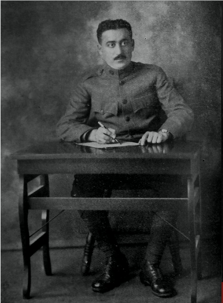 A few editors of mahjari serials themselves enlisted in the armed force.Remember Shurki al-Bakhkhash? We spoke about him here:  https://twitter.com/Tweetistorian/status/1280554423912030208Here he is in 1917, a US Army propagandist. He produced most of the pro-US propaganda that appeared in Arabic during the war.