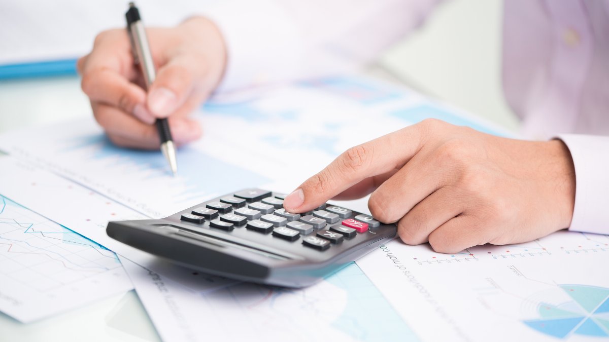 When was the last time you reviewed your fixed costs?  We believe that a business should review their fixed costs regularly as they can creep up without you even noticing.  Why not book some time in your diary to review your fixed costs &amp; look reduce them. #CubeAccounting #Review