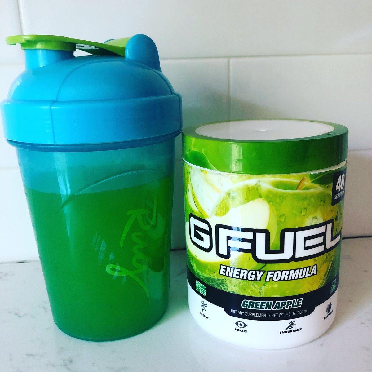 StealthTYM's tweet photo. @GFuelEnergy @GFUELesports just got my first gfuel tub today!😍 https://t.co/TABqODkxMi