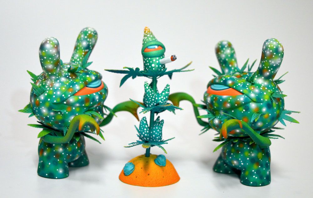 spankystokes's tweet photo. New Nugglife goodies... custom Dunny's and more!!! https://t.co/e6xRZo47Ad #Apparel #Artist #CustomDunny #NugglifeIanZiobrowski #SpankyStokes https://t.co/vzBZcZXTRG