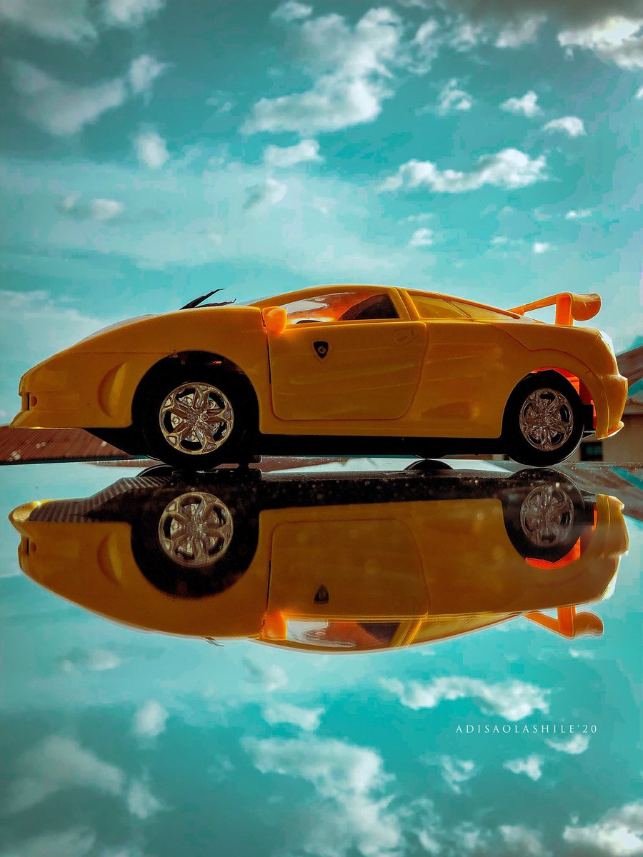 adisaolashile's tweet image. Please I need a  camera , please retweet. 
Anon on your timeline fit help me 😩