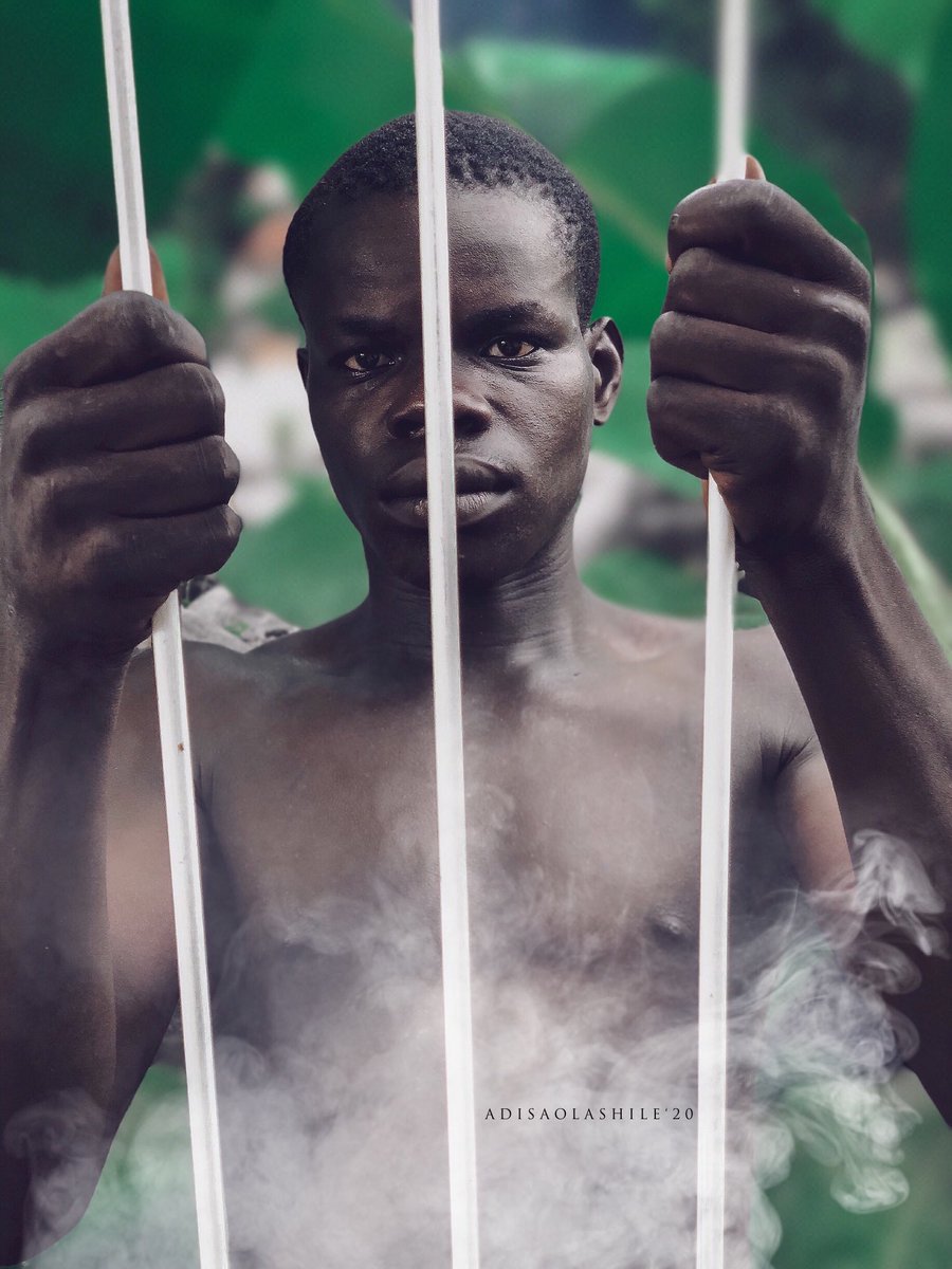 adisaolashile's tweet image. Please I need a  camera , please retweet. 
Anon on your timeline fit help me 😩