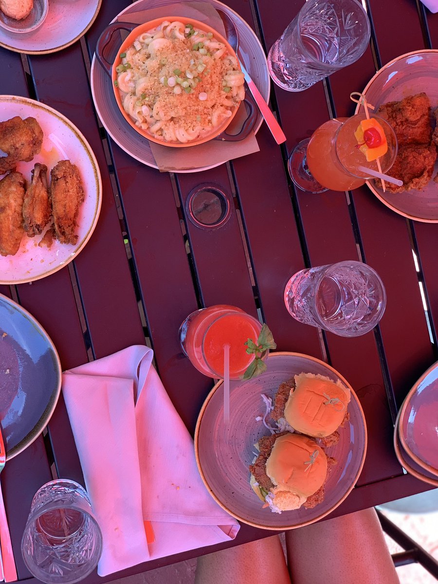 midlene's tweet image. If y’all love food, follow my food page featuring some great spots in the Boston area! 🥺❤️
instagram.com/midsmenu?igshi…