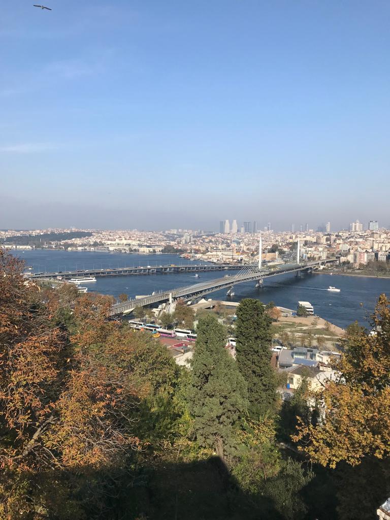 ElisabethGurel's tweet photo. Lørdag så får jeg endelig reise hjem til Istanbul. Har vært korona fast i 4 måneder 🇳🇴endelig skal jeg hjem til familien🇹🇷 #norwegian #Korona #özledim koca https://t.co/t75Unu9rzc