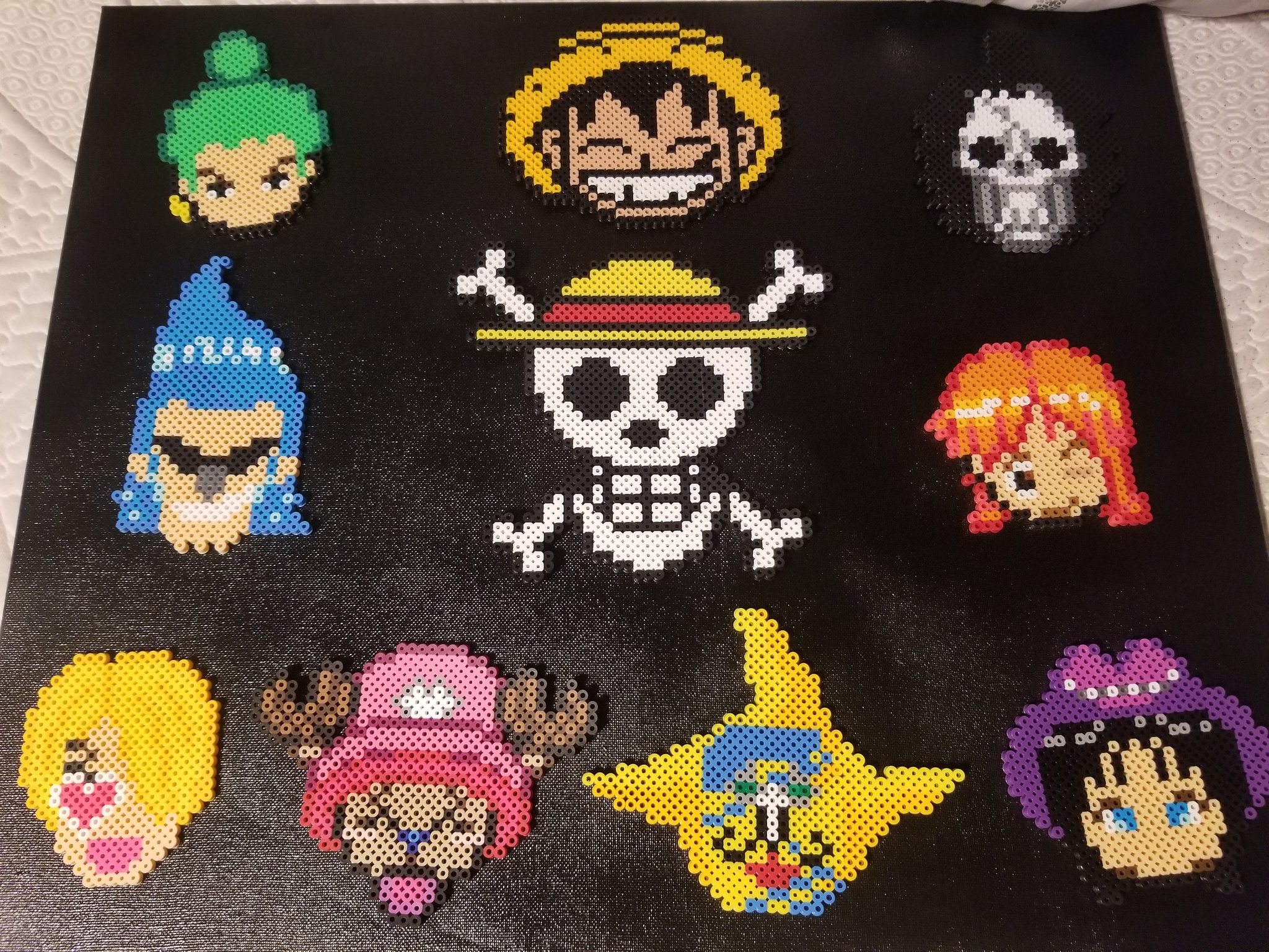 Letty S 8 Bit Goodies I Ve Never Watched One Piece But This Was A Fun Commission To Work On Onepiece Canvas Anime Perlerbeads Commissionsopen Commissionart Luffy Sanji Nami Nicorobin Usopp Brook Franky