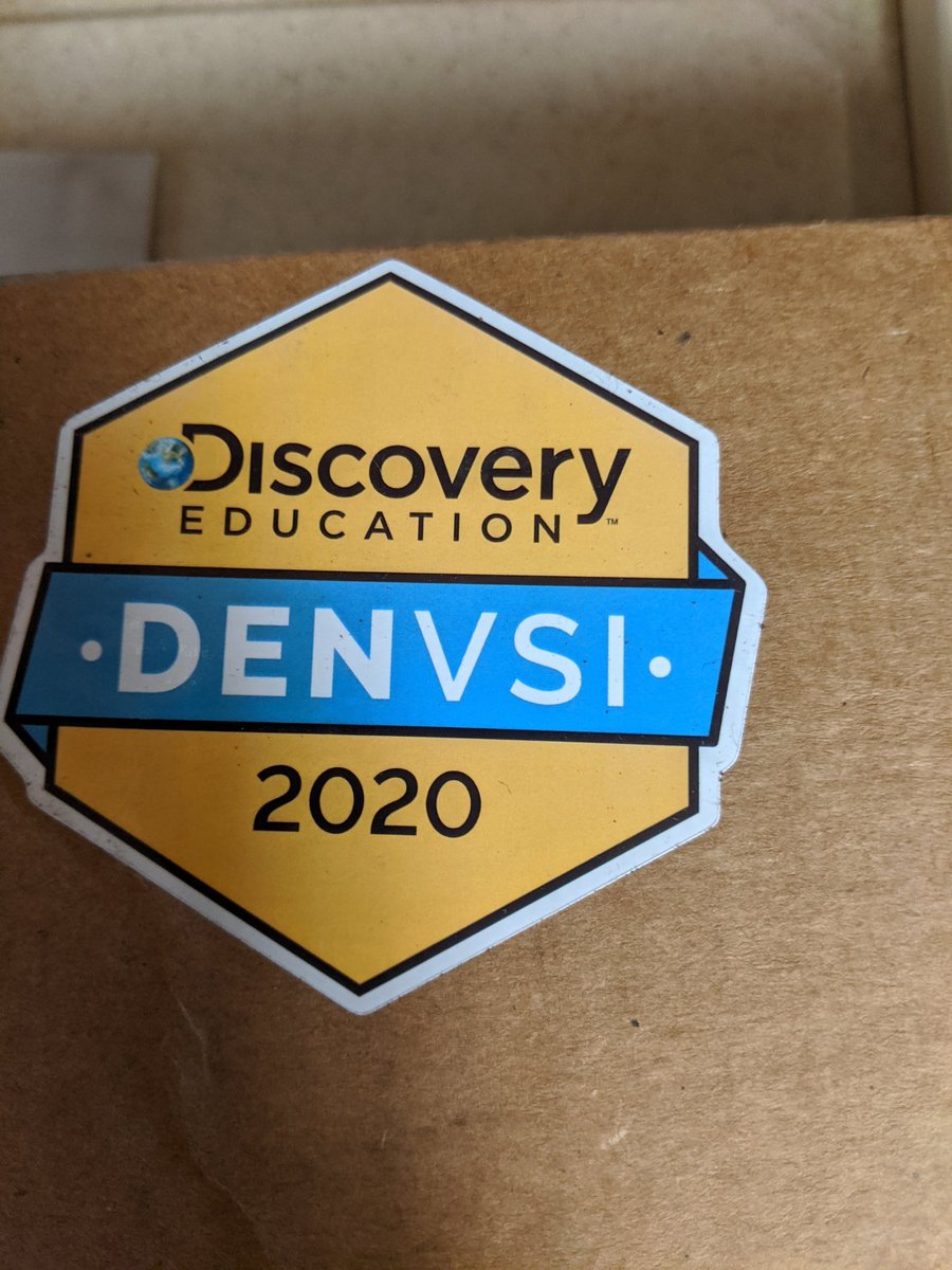 mathis_tommye's tweet photo. My box is here!!! Can't wait♥️ @DiscoveryEd @WCSchools #DENSI2020 #onewhitfieldreads https://t.co/iiHYONhejU