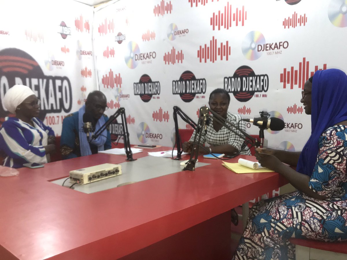 Aminatah1Traore's tweet photo. Nous étions sur la radio Djekafo FM pour parler de la journée de l’enfant africain le 16 juin et aussi les MGF
#EndFGM 
@KLountandy @PlanIntl_Mali @GMCEndMGF @GMCEndFGM https://t.co/DpwcyX1Xu5