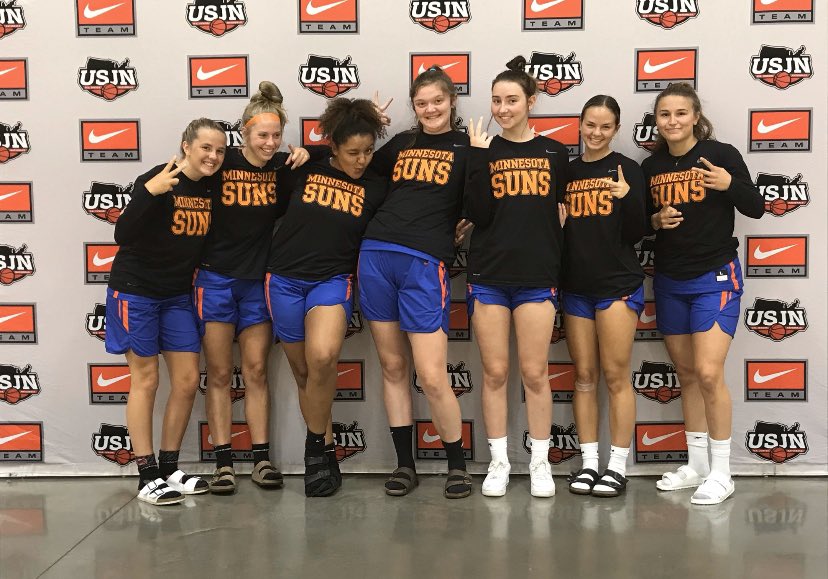 Pulled off 4 dubs and 2 losses with 7 people. Getting mentally and physically prepared for the nationals😼🏀 #dontthinkjustdo #StriveForGreatness #stayinghungry