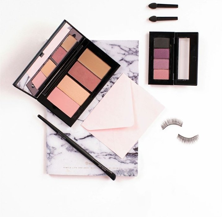 MaryKay_ARG's tweet photo. ¿Sos fan de nuestros Compactos Perfect Palette y Petite Palette✨? 
-⁣¿Cómo obtenerlos?⁣⁣
➡Contactá a tu Consultora de Belleza Independiente Mary Kay.⁣⁣
➡Si no conocés a una, ingresá al Localizador de Consultoras en https://t.co/rYir6VWTcx para encontrar a la más cercana. https://t.co/A933kZ0Aq4