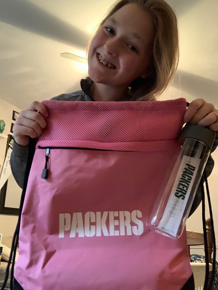 SchDistofMilton's tweet photo. Though unable to hold our annual senior class party, the @packers still wanted to show their support for our MHS Red Hawks.
.
Reaching out to Senior Class Advisor Ms. Hergert, 5 seniors were selected at random to receive Packer prizes.
.
#miltonwi #mhsredhawks #GreenBayPackers https://t.co/0aeph3PVSj