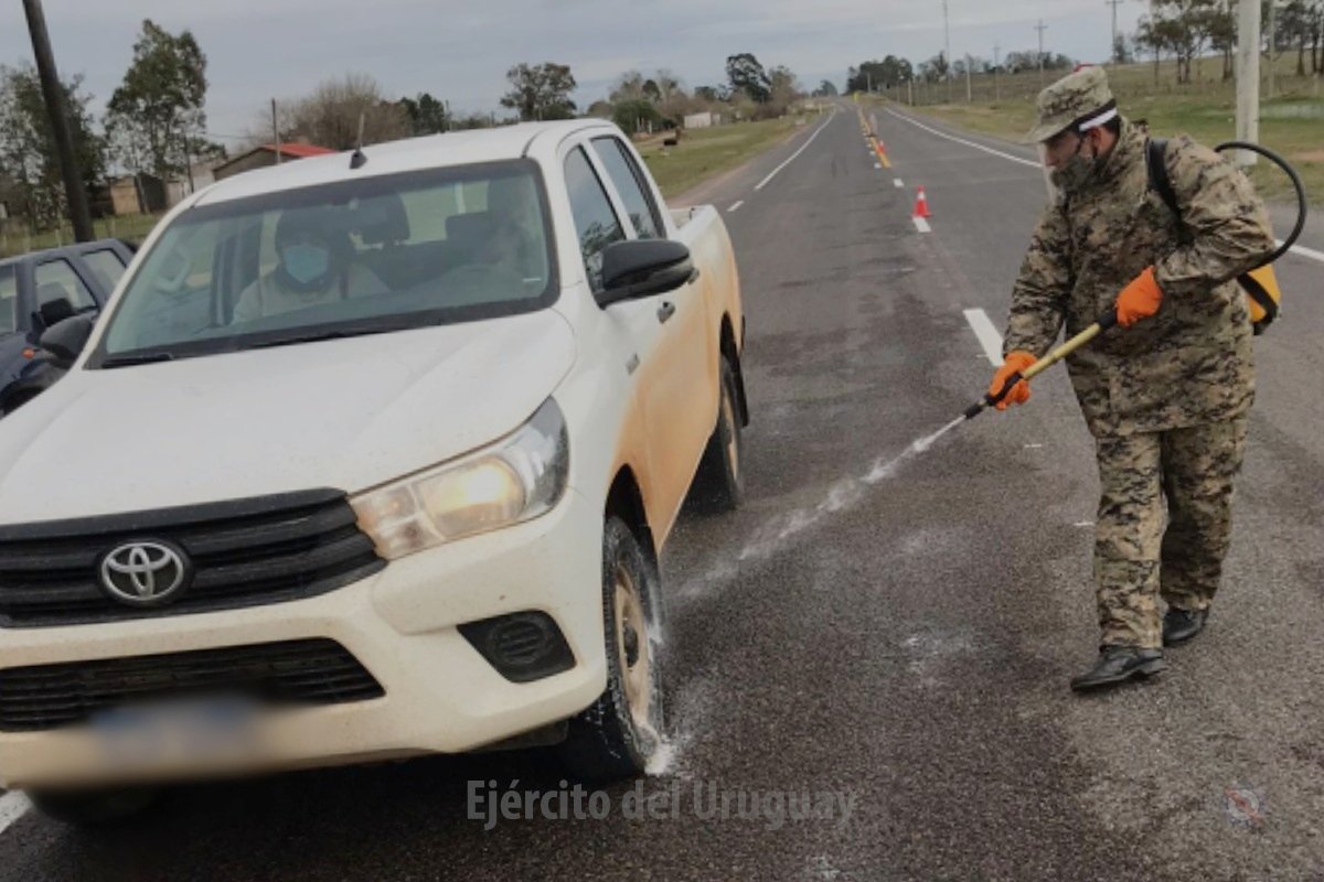 EJÉRCITO DE URUGUAY - Página 29 Ecb_x2UWoAARYEu?format=jpg&name=medium