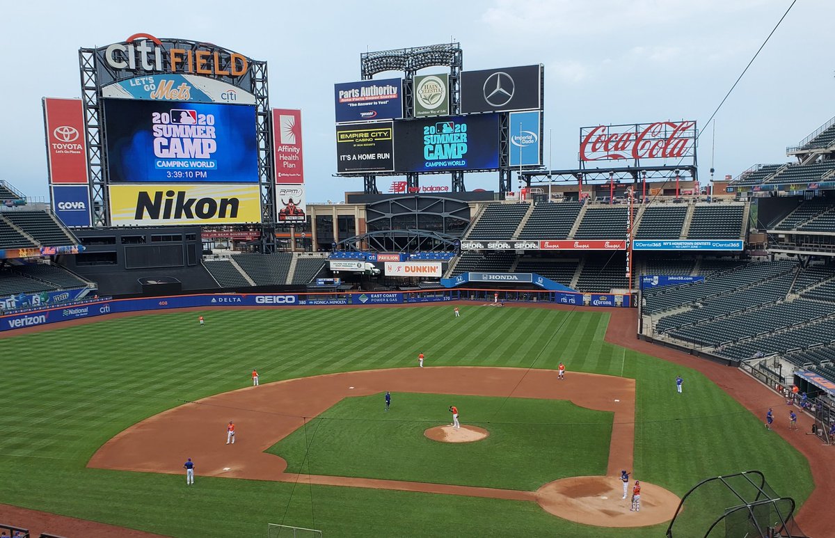 The Mets just began their first intrasquad game at Citi Field (with