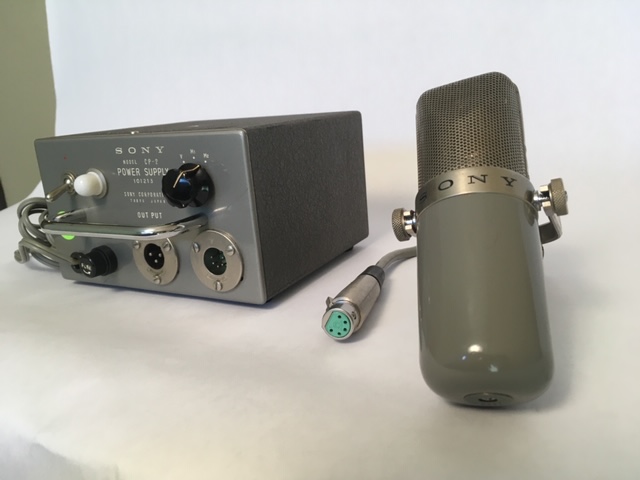 AudioRents's tweet photo. #WednesdayVibes 
#proaudio #audiorents #audiophile #singersongwriter #vintagemicrophone #vintageaudio #microphone #gearwelove #C37 #weloveourC37
@SonyProUSA https://t.co/4wS44WuyJr