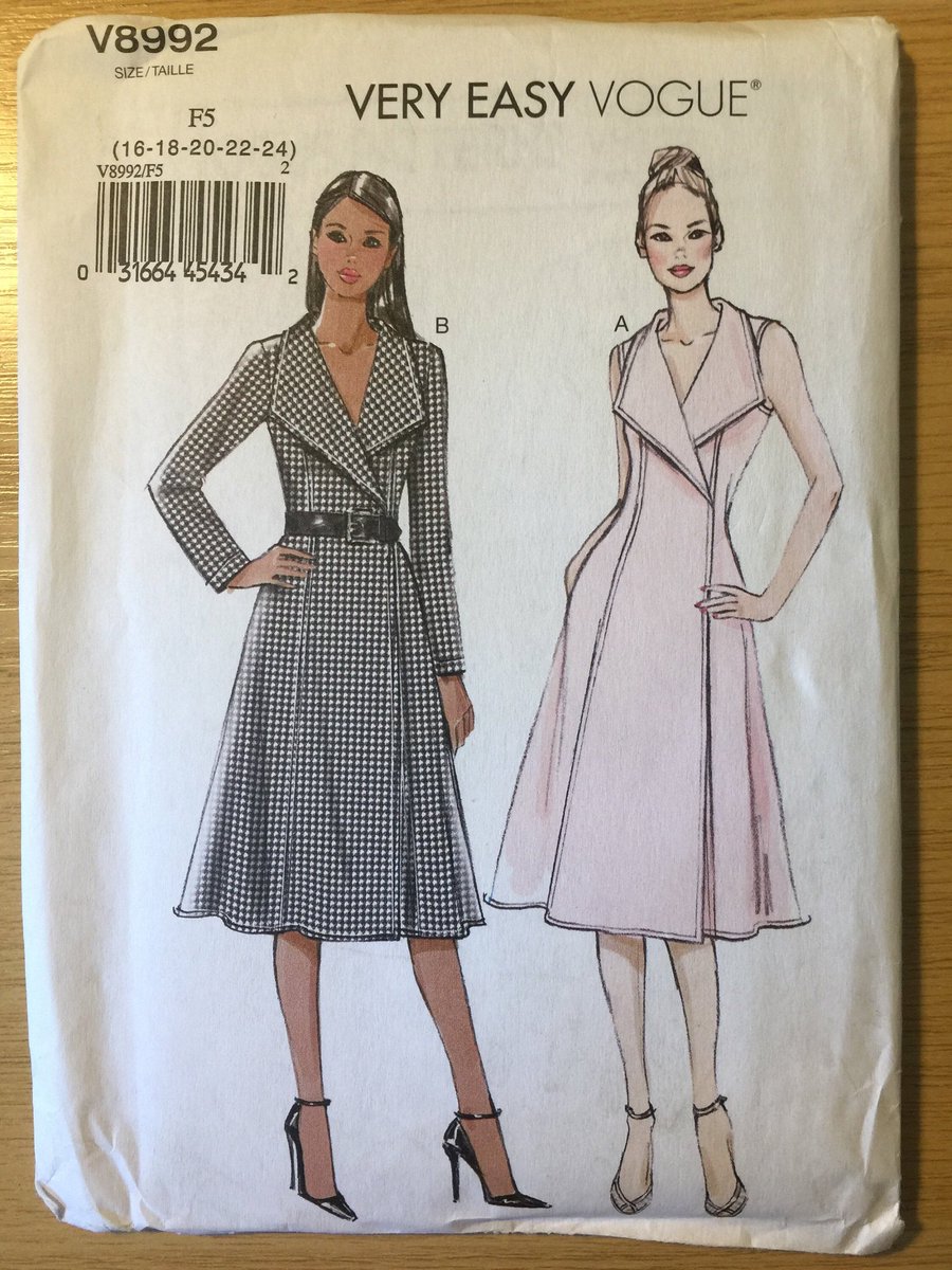 WatsonsVintage's tweet photo. TAKE A PEEK AT THIS FABULOUS VERY EASY VOGUE DRESS PATTERN in my #etsy shop: Uncut 2014 'Very Easy Vogue' Sewing Pattern No V8992 for Misses' Flattering Wrap Dress - Sizes 16-18-20-22-24  - Easy Sewing Pattern  https://t.co/O3CvLulHx5 #Vogue #VeryEasyPattern #WrapDress #PlusSize https://t.co/cqMOGxOA5C
