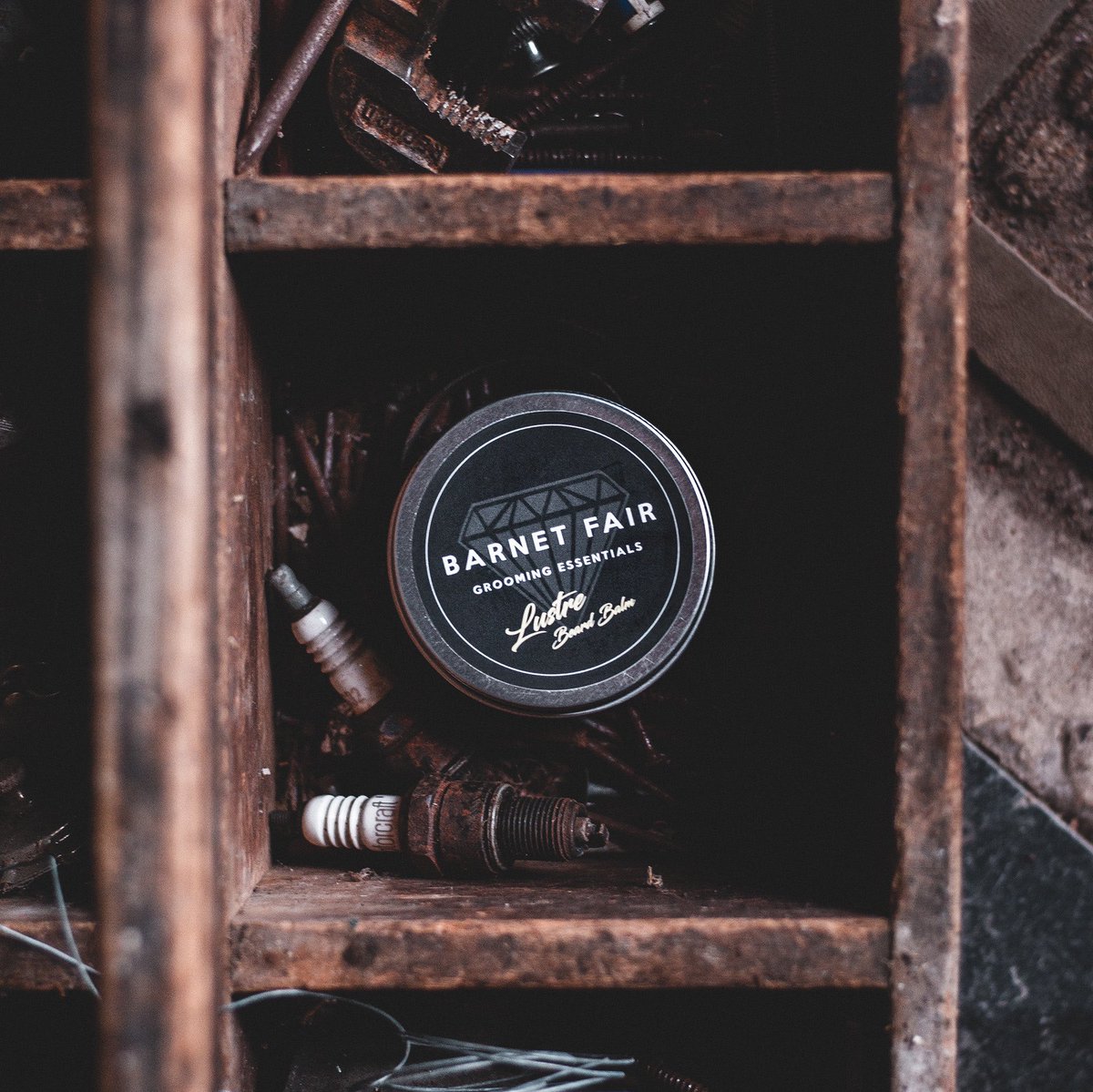 We create products for people. We provide the ‘human touch’ that’s lost in most companies today. We sell confusion free grooming essentials with good old fashioned, top notch customer service. A perfectly blended balance of style and products that ‘really work’. #malegrooming