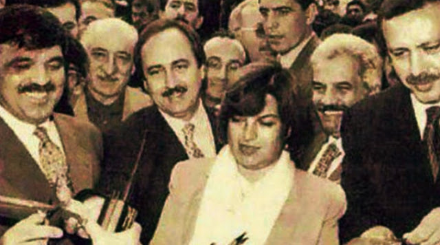 Georg_Karajan's tweet photo. blast from the past #Turkey #deepState #Erdogan #Gullen #Feto #Ciller https://t.co/Kr7BvtSiAF