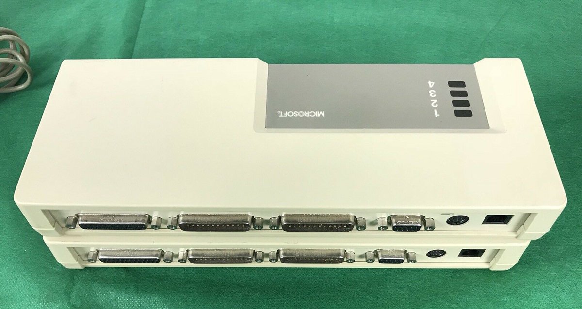 VersionMuseum's tweet photo. Microsoft actually made hardware for Apple's Macs! The Mac Enhancer launched in 1985, plugged into a printer or modem port, and allowed Macs to use some IBM PC peripherals and devices. It cost $249 in 1985 (about $600 today).
#apple #mac #macos #microsoft https://t.co/ObyPFUx3Jq