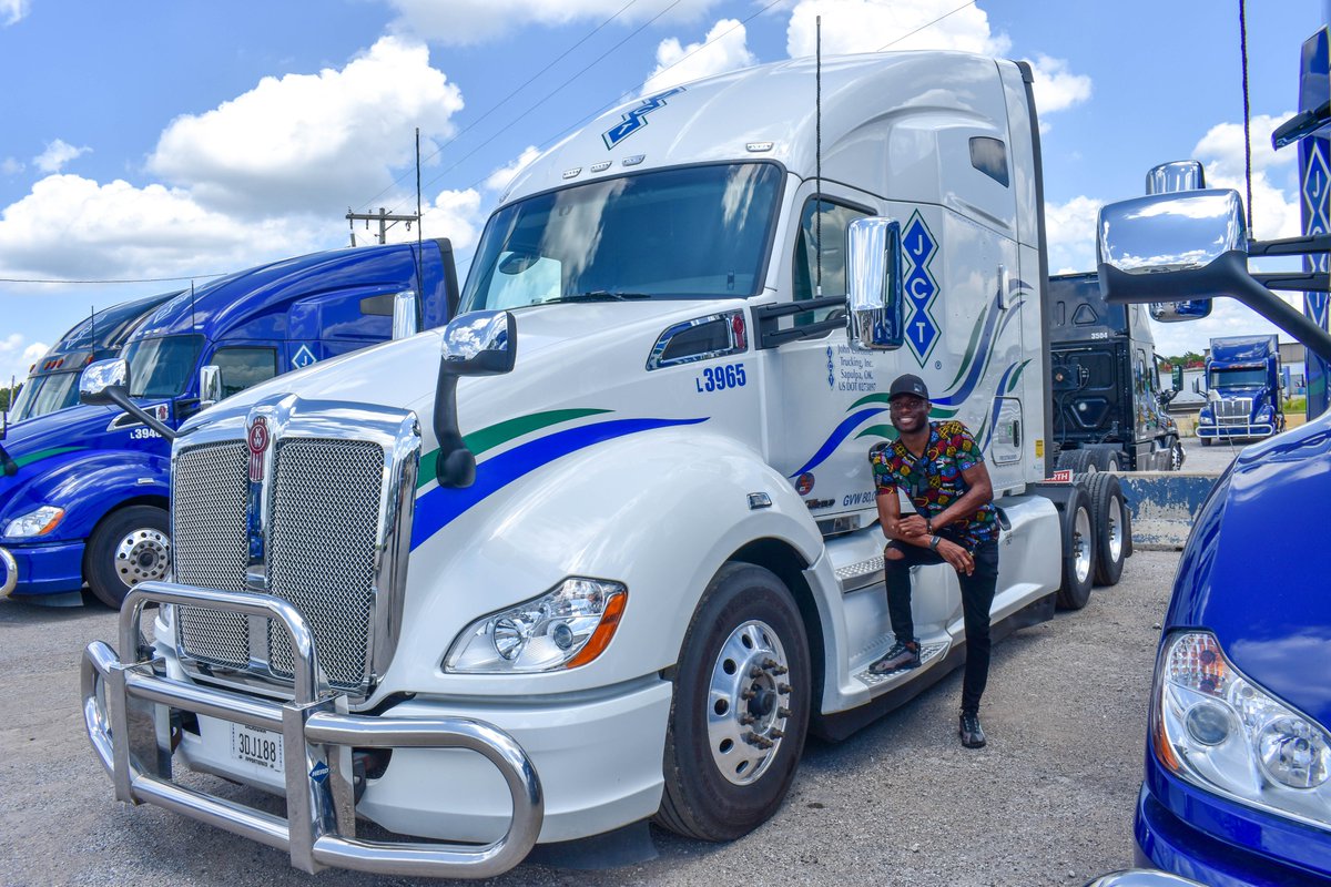 hirschbachsol's tweet photo. New Driver Feature: Kenny came to JCT because he wants to own his own truck. His motto is "Winners don't quit and quitters don't win." Welcome Kenny!
#drivejct #wearejct #driveforjct #workforjct #trucking #owneroperator #beyourownboss #ownyourowntruck https://t.co/hgcunhLBYc