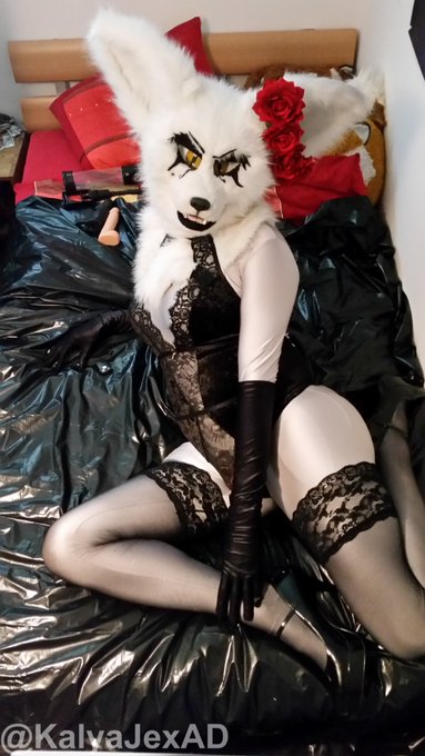 First pic is more than one year ago, even before i've made this account.  Second pic is today from last<a href="/tag/murrsuitmonday"class="tags"><span>#murrsuitmonday</span></a>
