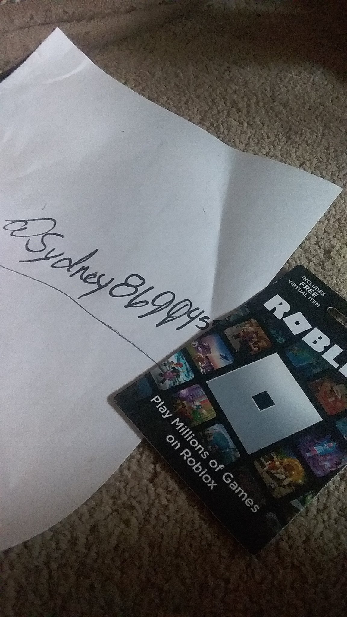 Sydney on X: Trading a roblox gift card with 50$ if interested I'll show  proof of receipt and that it's not scratch off ngf proof is on my page  looking for royale